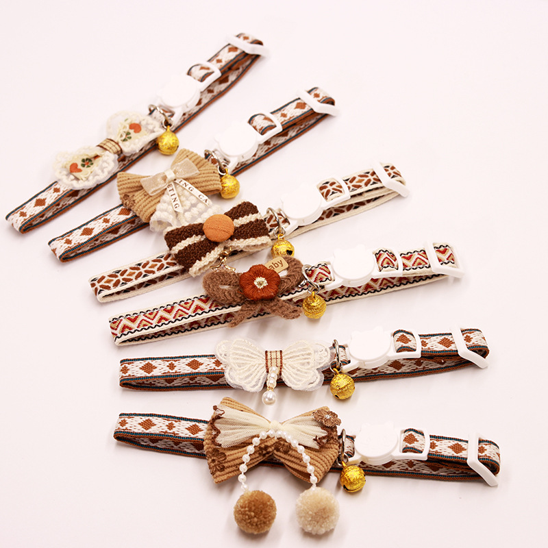 Elegant Lace Bow Pet Collar - Adjustable Necklace-Style Collar for Cats